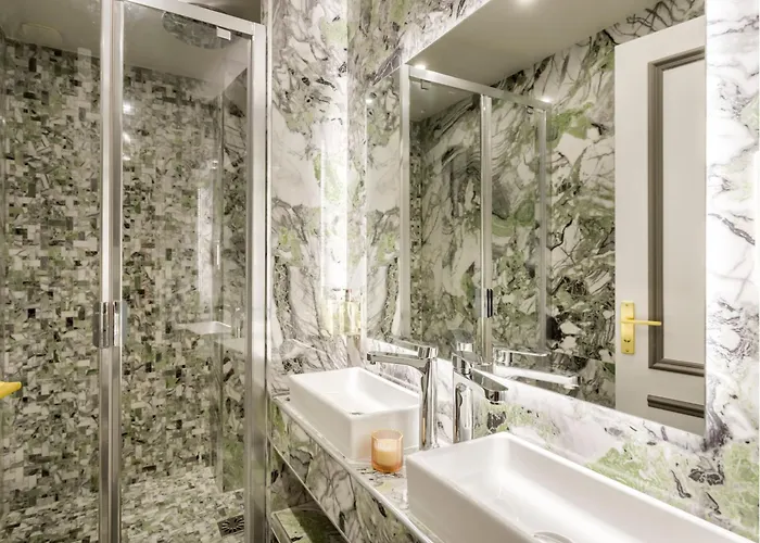 Merveil - Luxury - Champs Elysees -st George