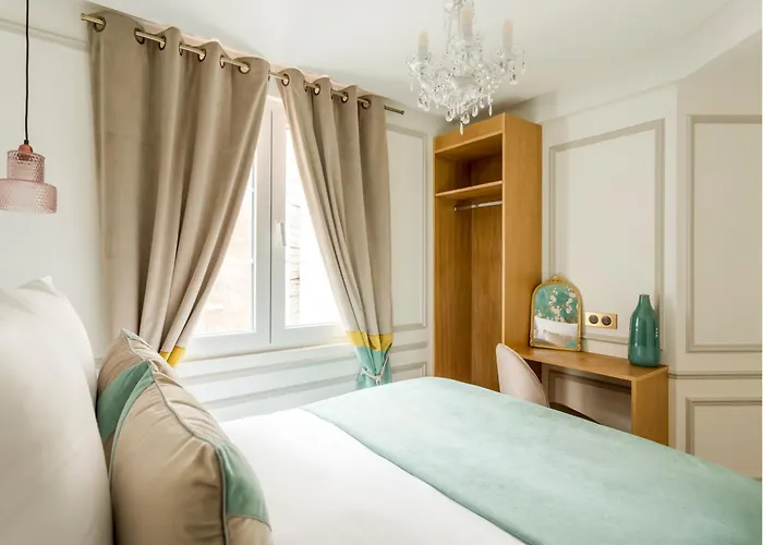 Merveil - Luxury - Champs Elysees -st George *